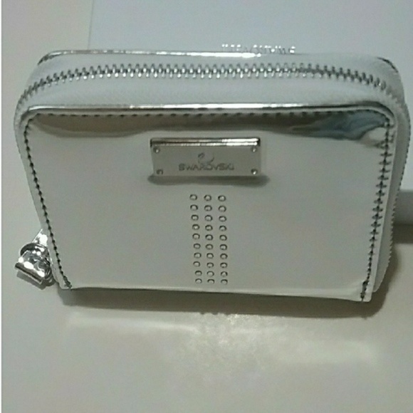 New in Box. Swarovski Crystal Zipper Wallet - Picture 3 of 7